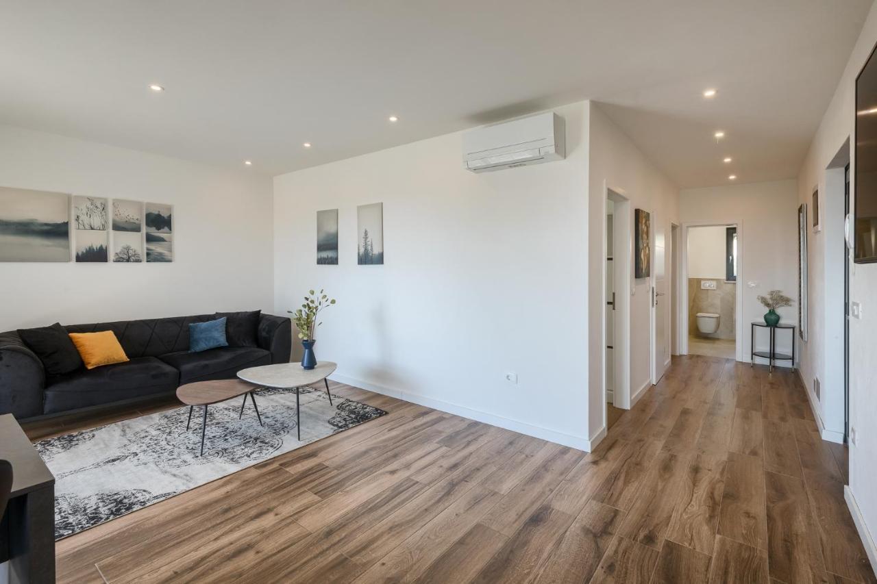 Belvedere Holidays Novigrad  Ngoại thất bức ảnh